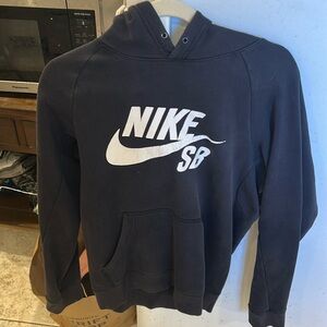 Men’s Nike NB Fleece Pullover Skate Hoodie, size Small
